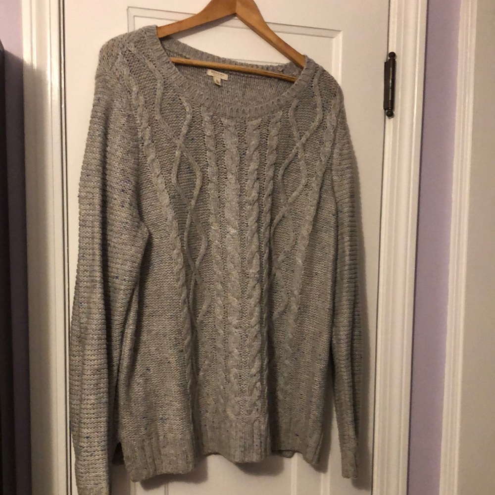 Women’s XL grey with multi colored specks sweater. Like new